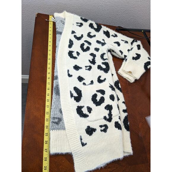 Dreamers Animal Print Cardigan Small Cream Black Open Front Leopard Knit Sweater - Picture 10 of 12